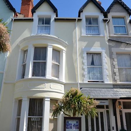 Audley Guest House Llandudno Bagian luar foto