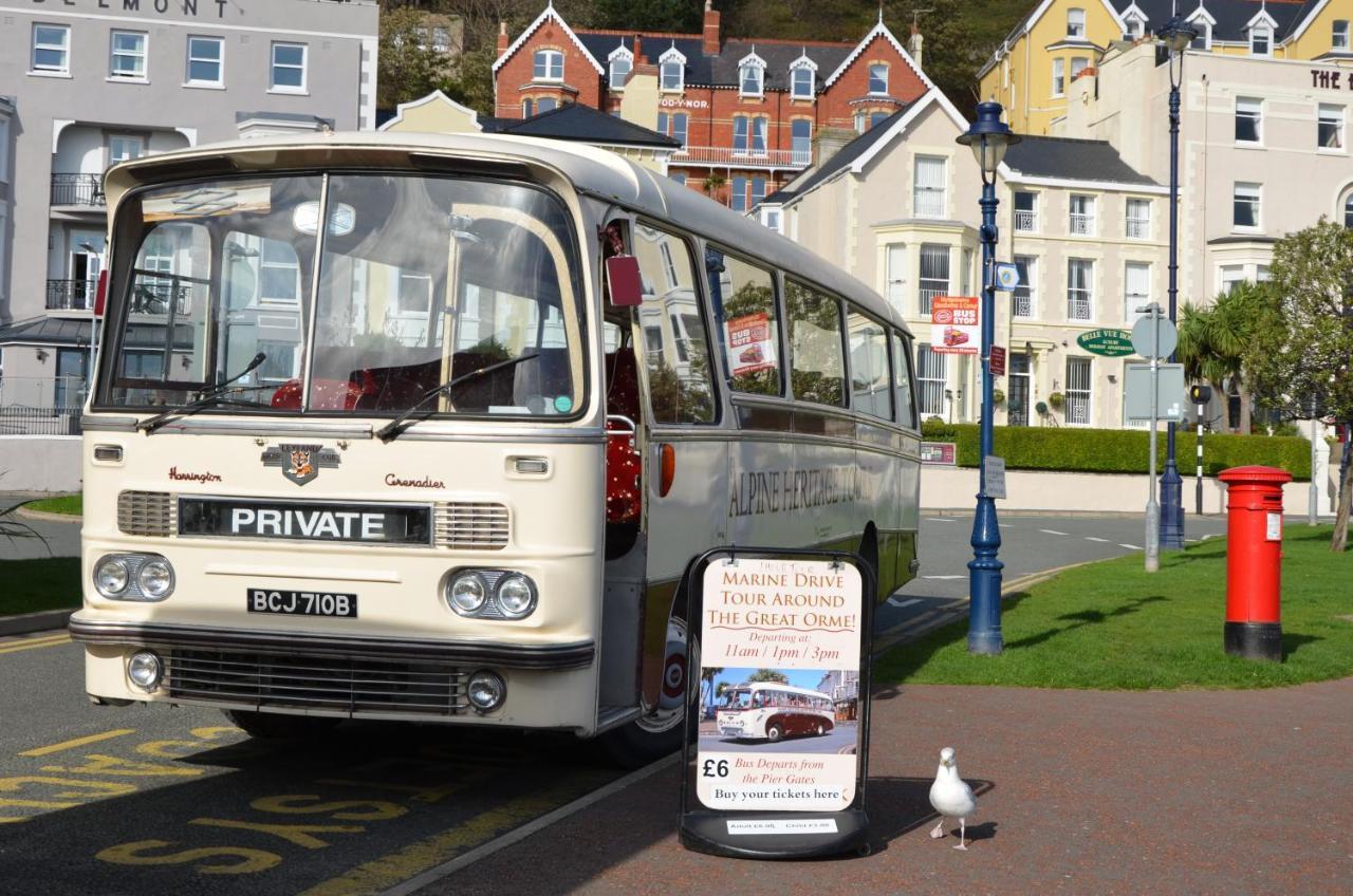 Audley Guest House Llandudno Bagian luar foto