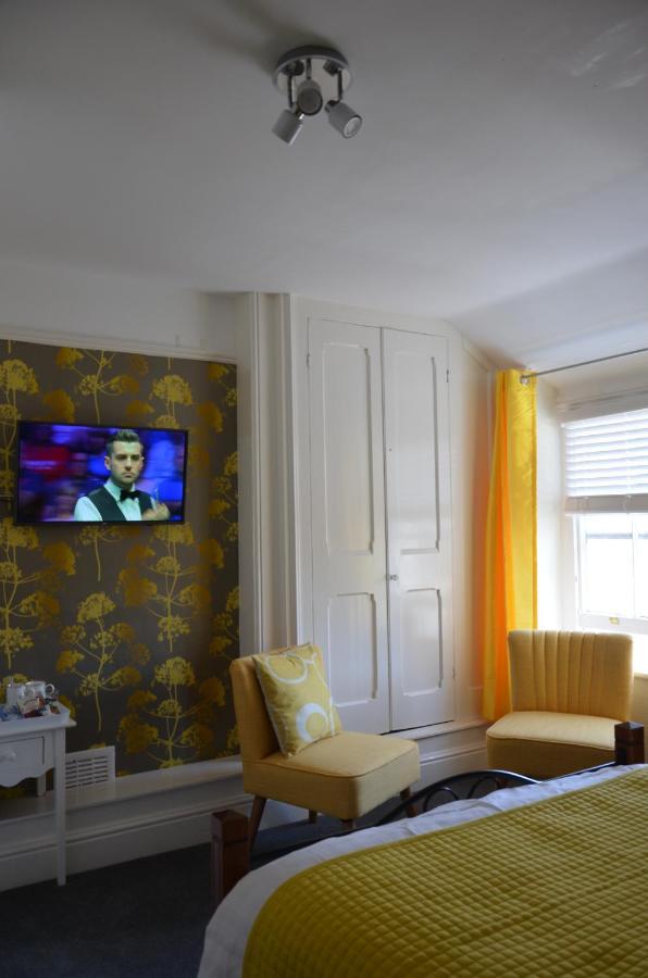 Audley Guest House Llandudno Bagian luar foto